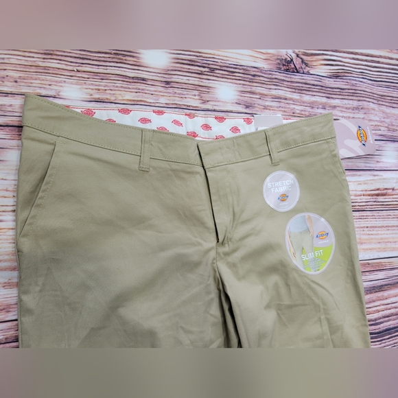 *NWT* Dickies pants - Picture 3 of 5